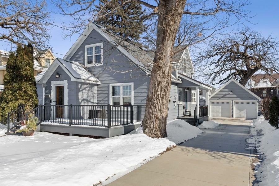 Property Photo:  610 Park Avenue  MN 56007 