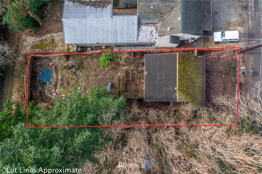 Property Photo:  2009 NE 102nd Street  WA 98125 