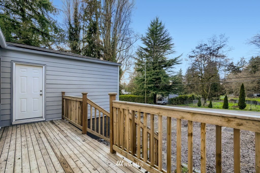 Property Photo:  12628 8th Avenue S  WA 98168 