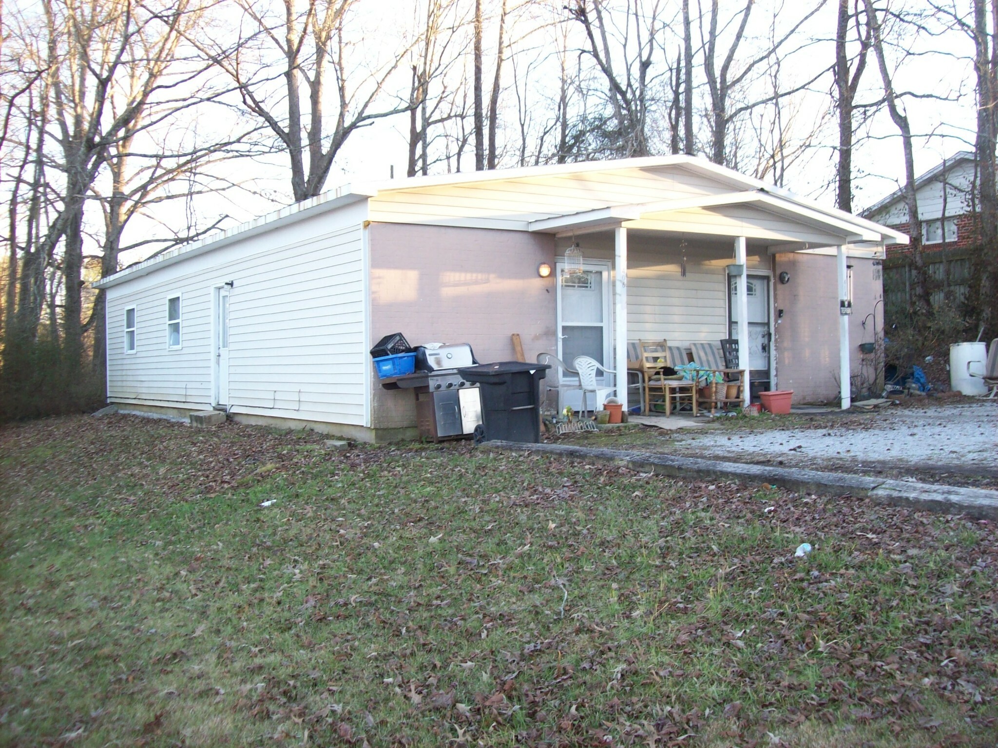 Property Photo:  404 Chamberlain Dr  TN 37388 