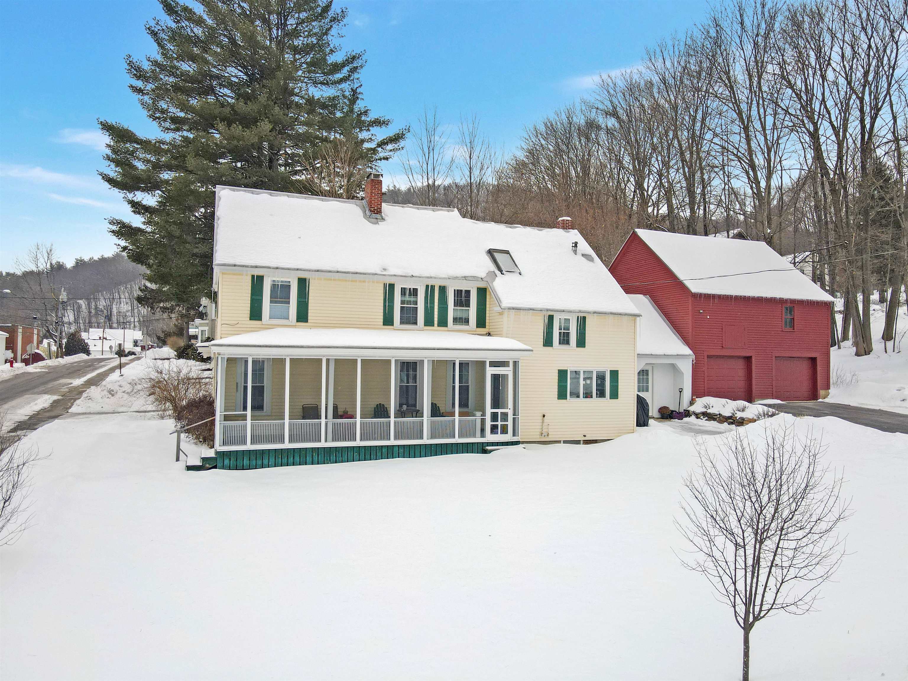 Property Photo: 40 School Street NH 03222