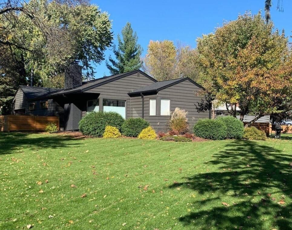 Property Photo:  4500 Elmdale Road  MN 55422 