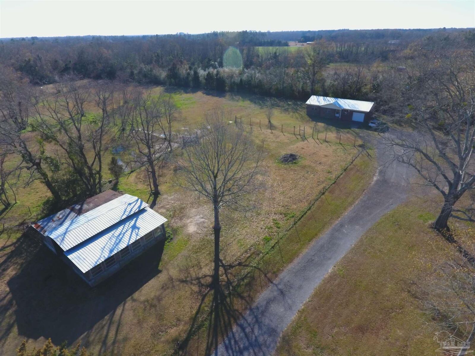 Property Photo: 2267 Crabtree Church Rd FL 32577