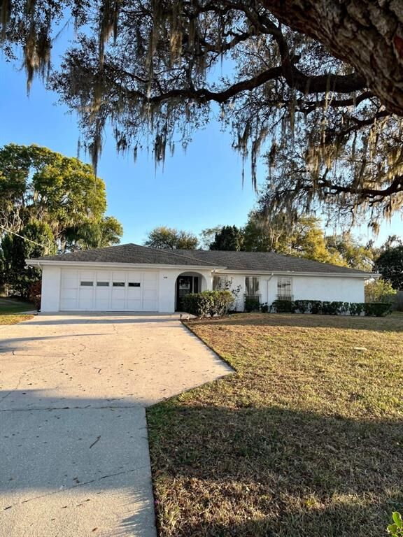 Property Photo:  1310 Lake Elbert Drive SE  FL 33880 