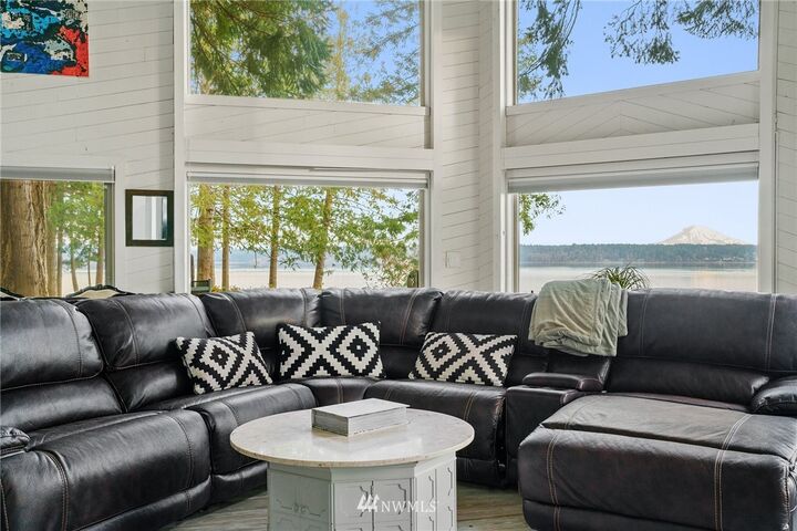 Property Photo: 454 E Chesapeake Drive WA 98584