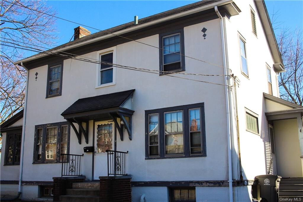 Property Photo: 52 Lynton Place NY 10606