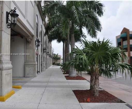 Property Photo:  1805 Ponce De Leon Blvd 827  FL 33134 