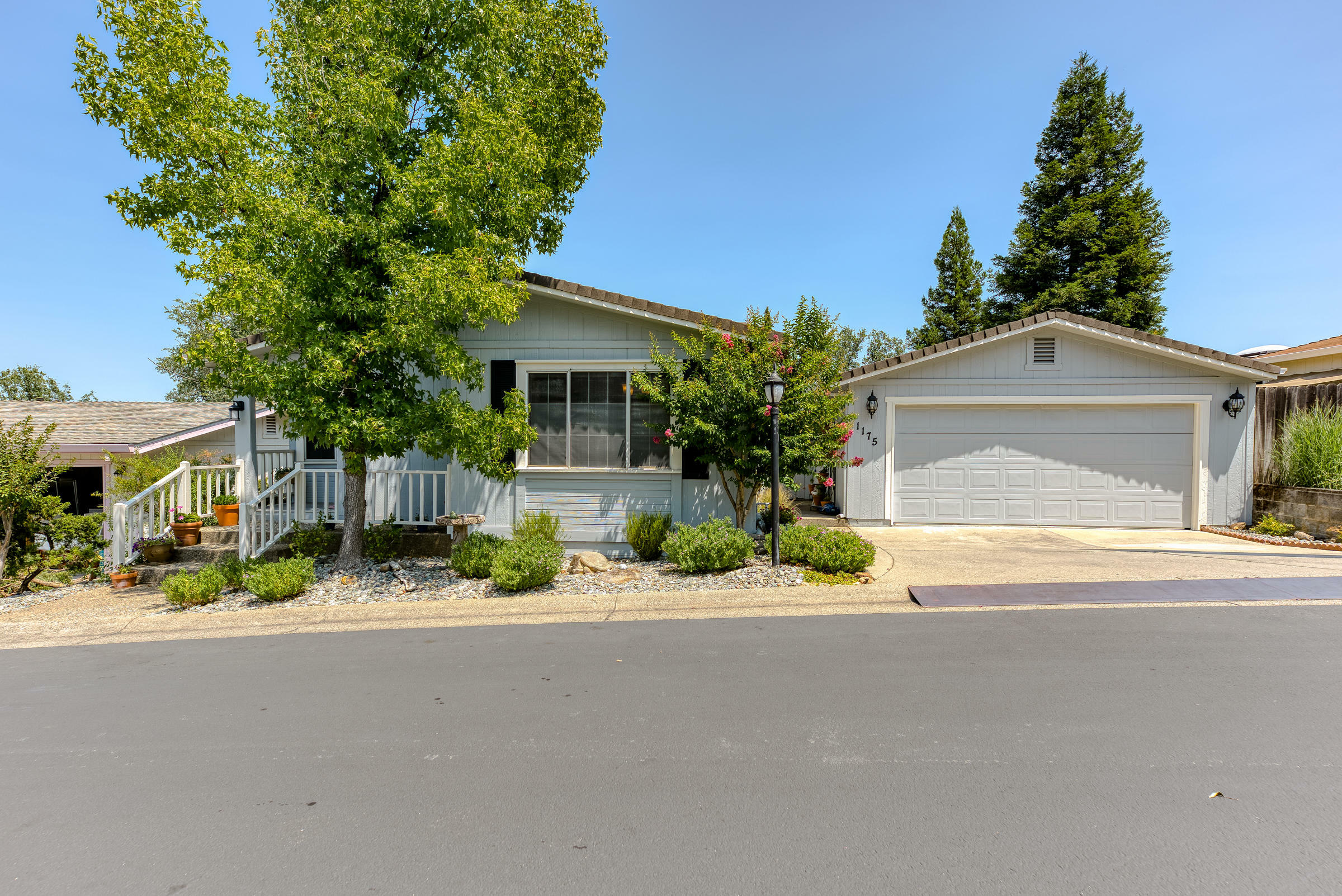 1175 Golden Gate Trail  Redding CA 96003 photo