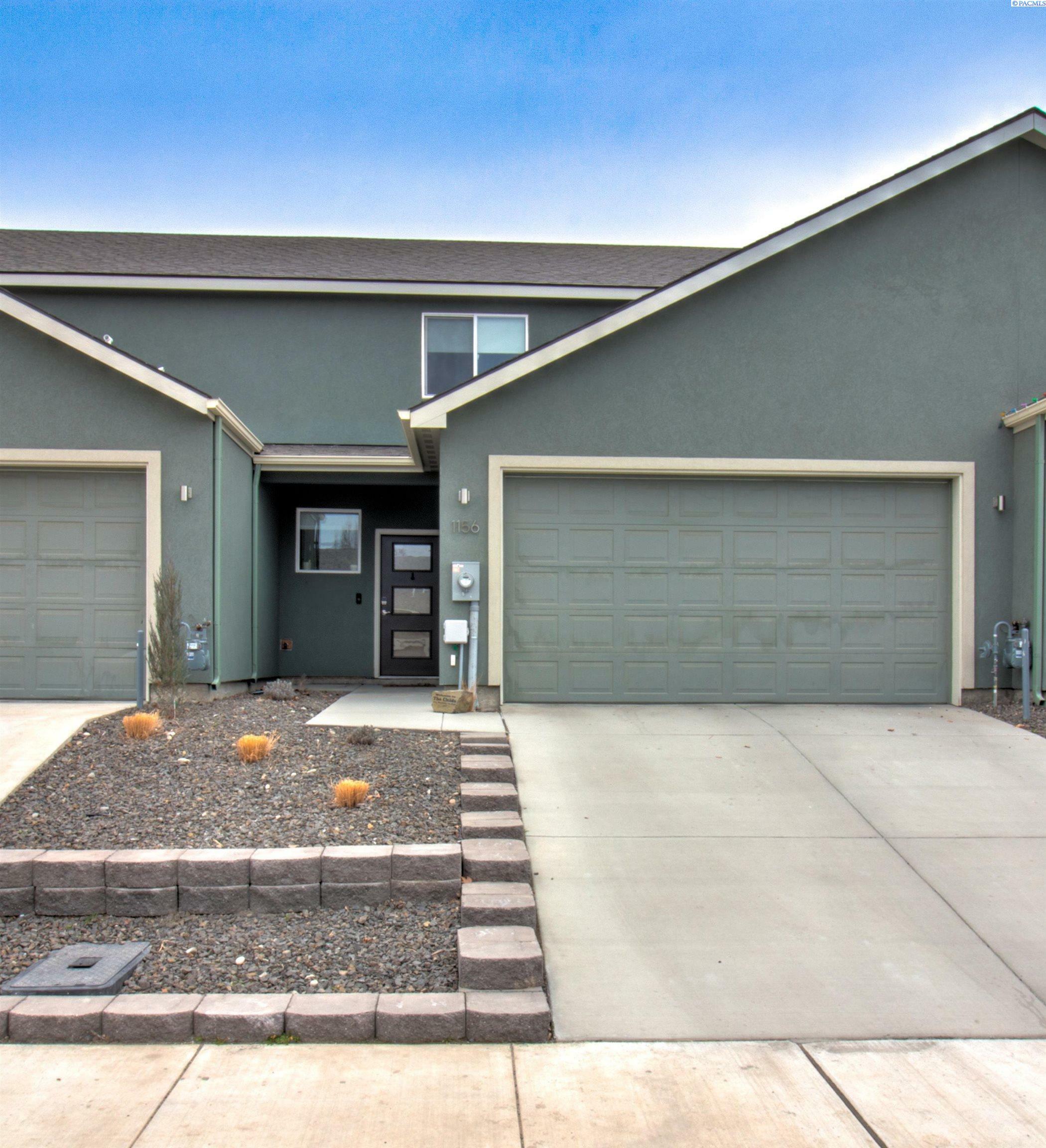 Property Photo:  1156 S Cedar Pl  WA 99337 