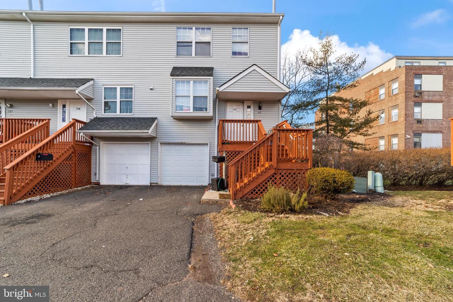 Property Photo: 117 Lawrence Street 17 NJ 08901