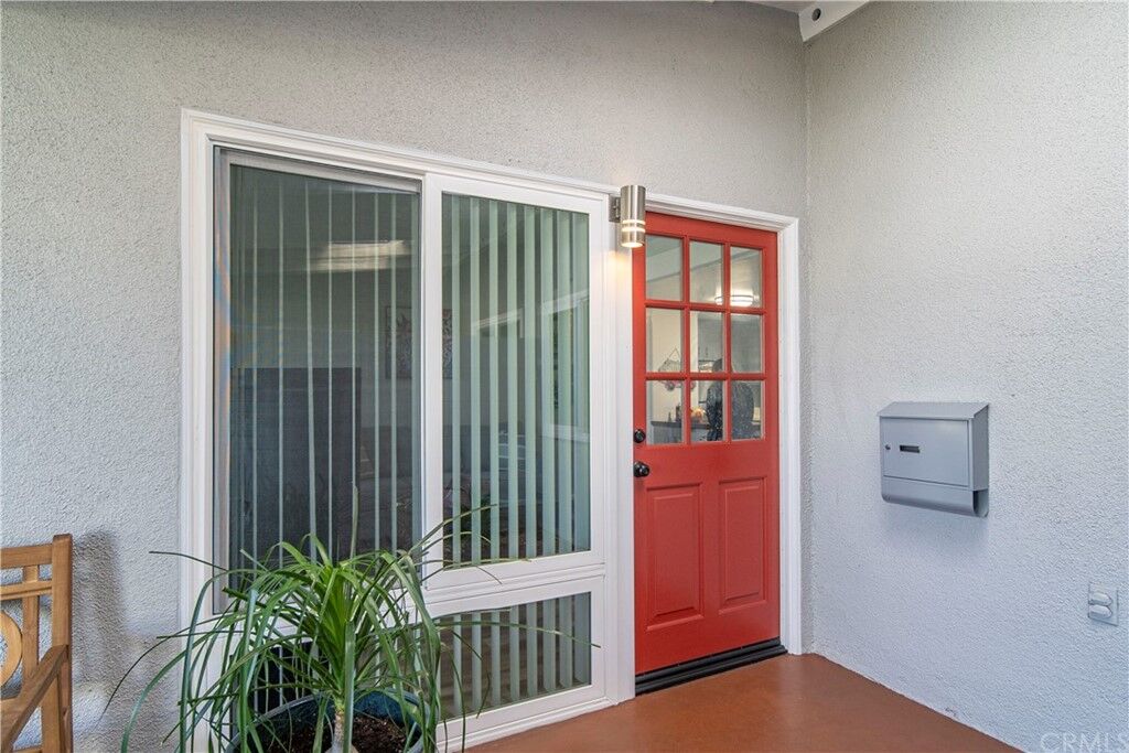 Property Photo: 14001 Thunderbird M2 #4I CA 90740
