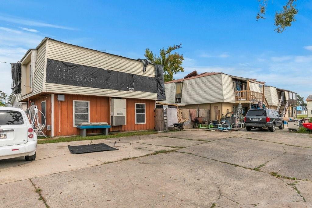 Property Photo:  2400 Cypress Street  LA 70601 