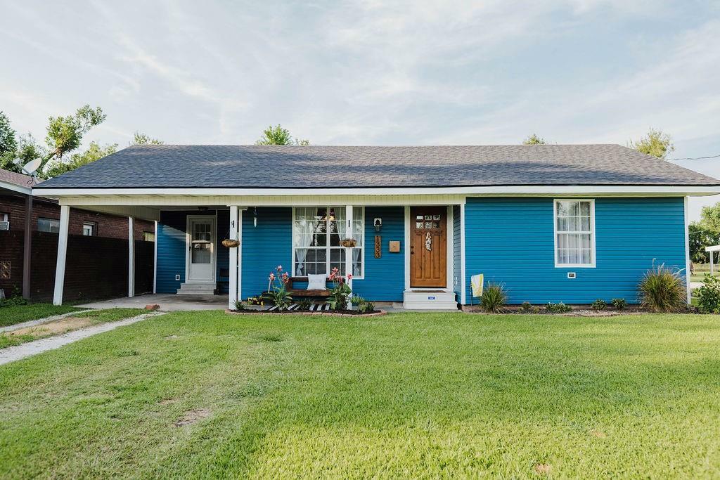 Property Photo:  1333 Mitchell Street  LA 70607 