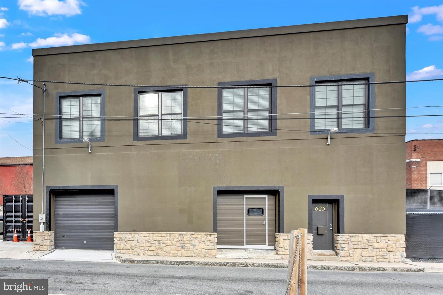 Property Photo:  625 Brookline Street  PA 19611 