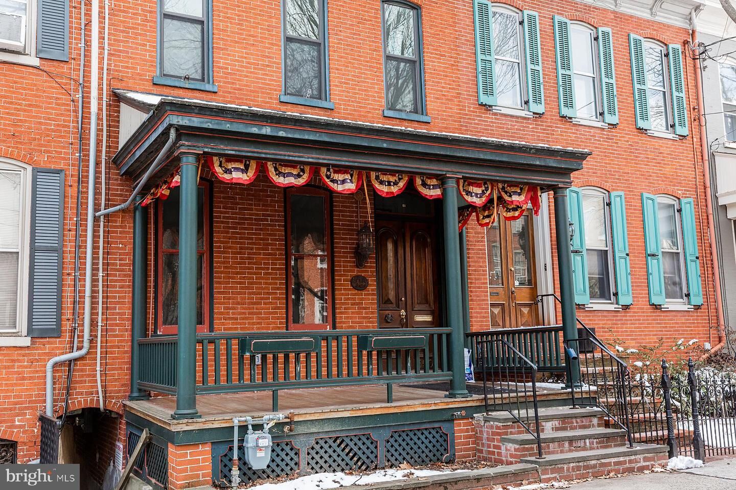 Property Photo:  550 W Chestnut Street  PA 17603 