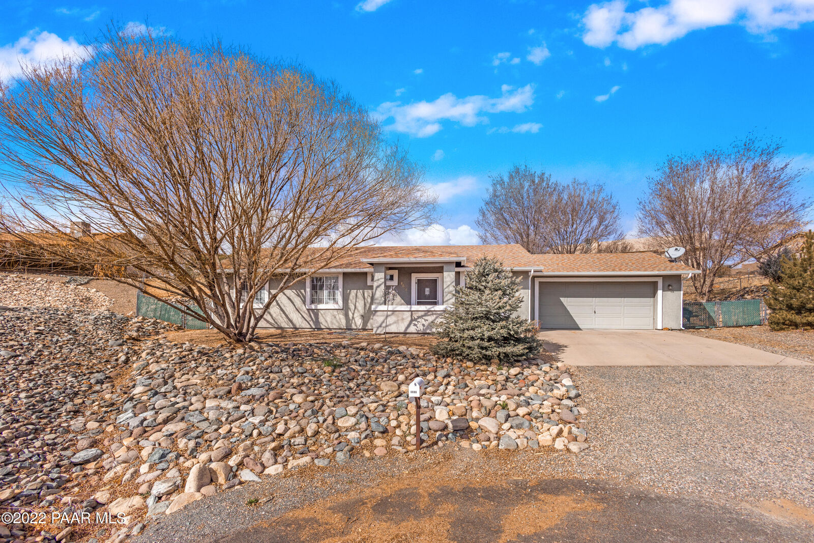 Property Photo:  8696 E Rowel Circle  AZ 86314 