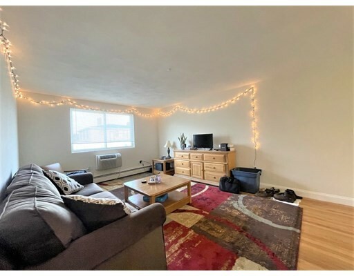 Property Photo: 6 McLean Pl 10 MA 02140