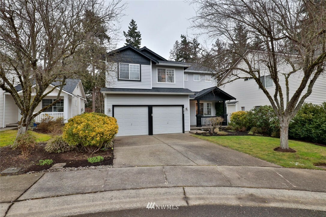 Property Photo:  4913 147th Place SE  WA 98208 