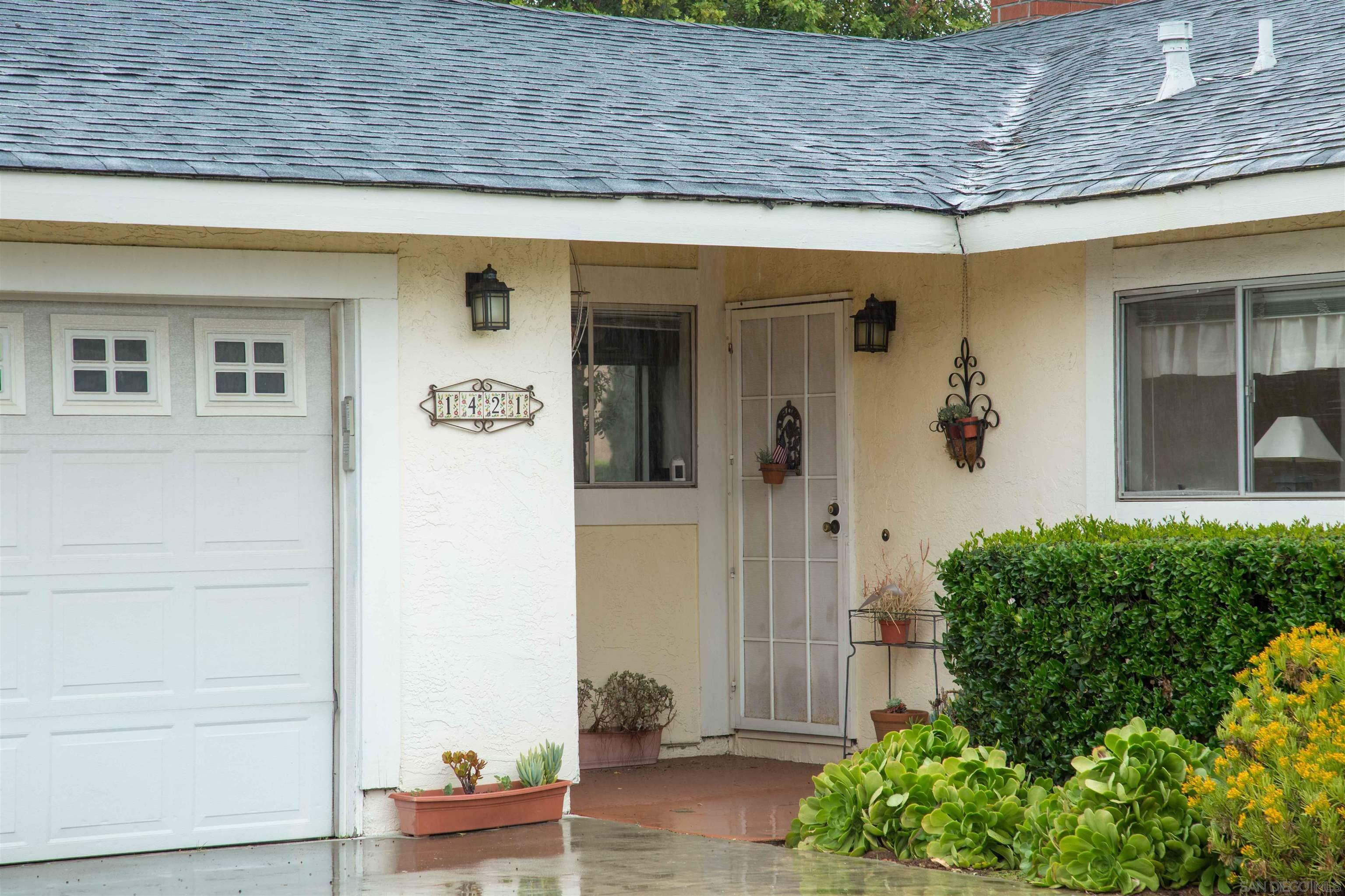 Property Photo: 1421 Glen Avon CA 92069