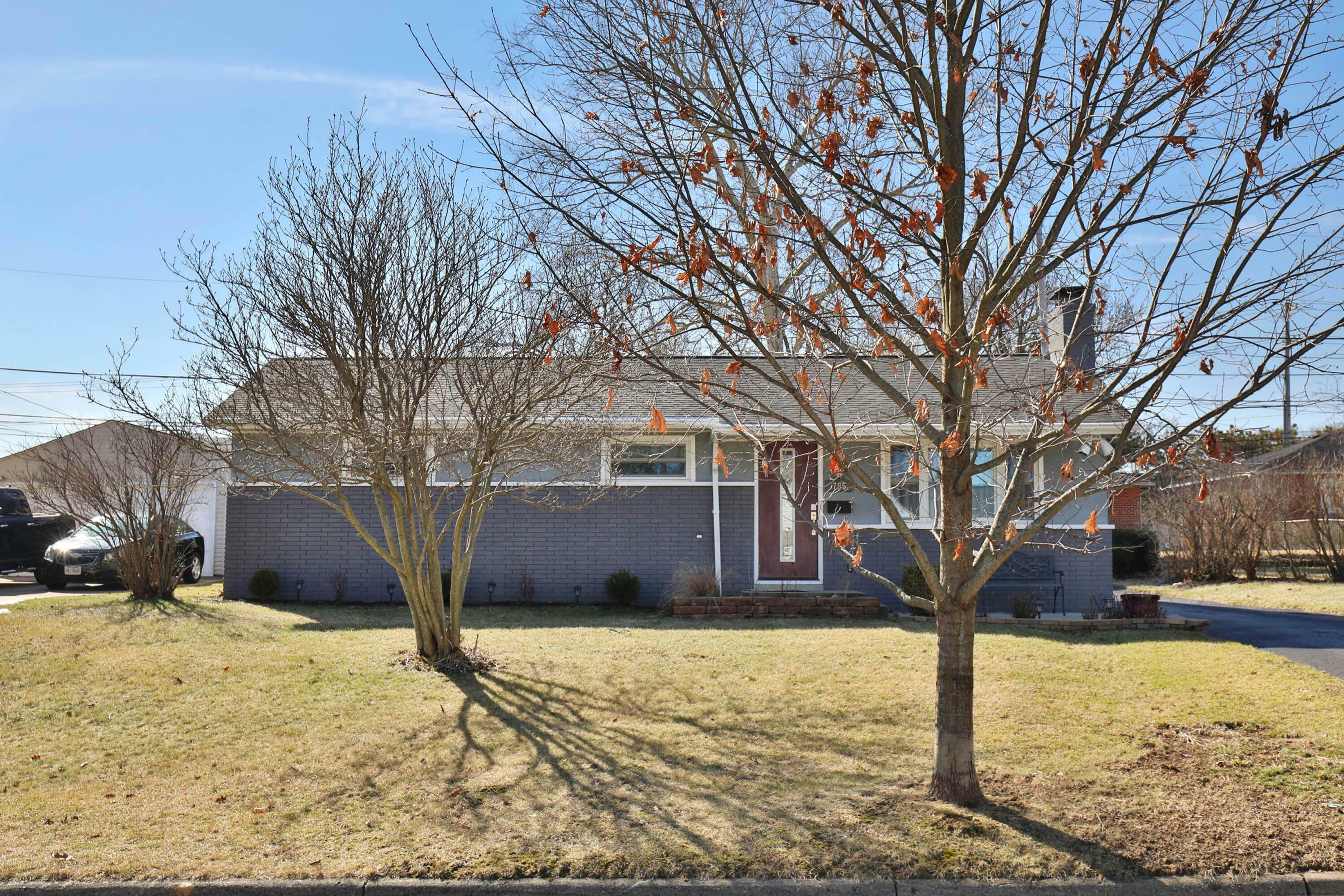 Property Photo: 785 Island Court OH 43214