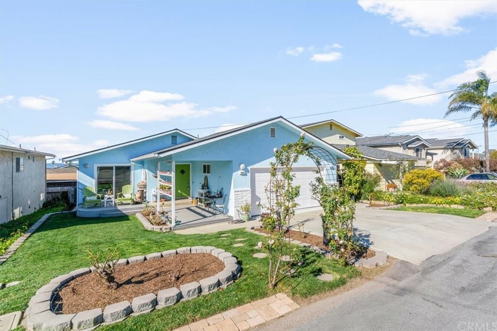 Property Photo:  2465 Ironwood Avenue  CA 93442 