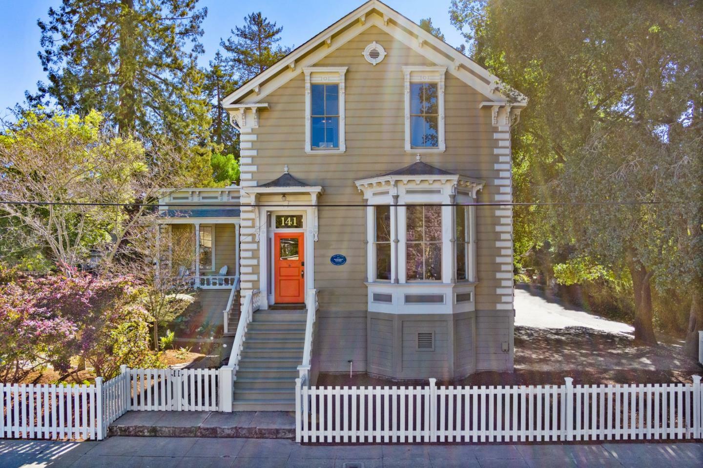 Property Photo:  141 Kennan Street  CA 95060 