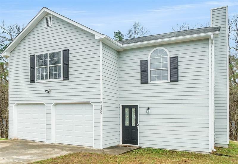 Property Photo: 2329 Hampton Drive GA 30035