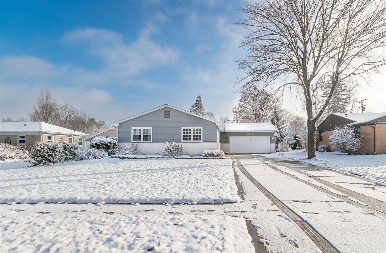 Property Photo:  3116 Noeske  MI 48640-6317 