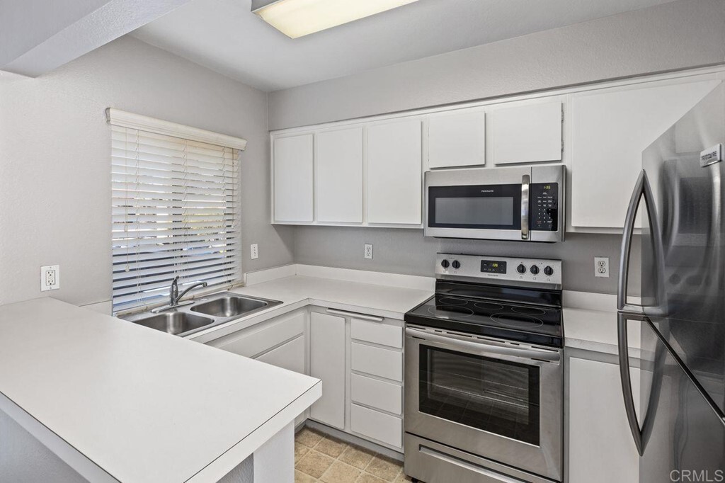 Property Photo:  1365 Caminito Gabaldon D  CA 92108 