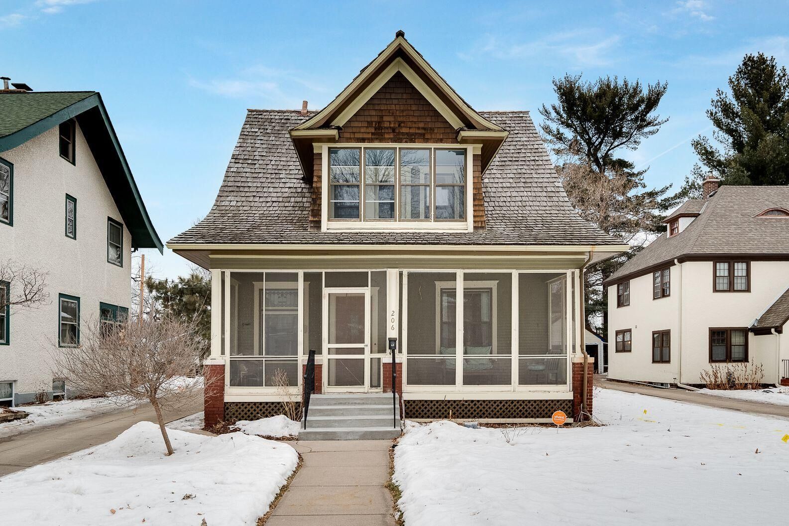 Property Photo: 206 W Rustic Lodge Avenue MN 55419