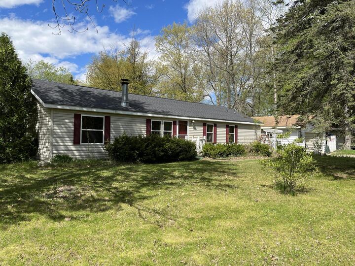244 Welch Road  Houghton Lake MI 48629 photo