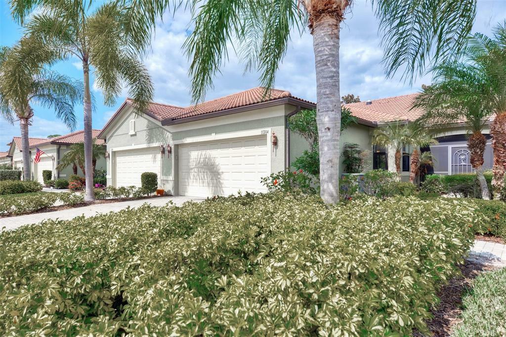 Property Photo: 11204 Campazzo Drive FL 34292