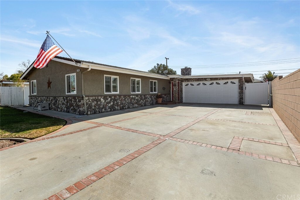 Property Photo:  1944 11th Street  CA 91750 