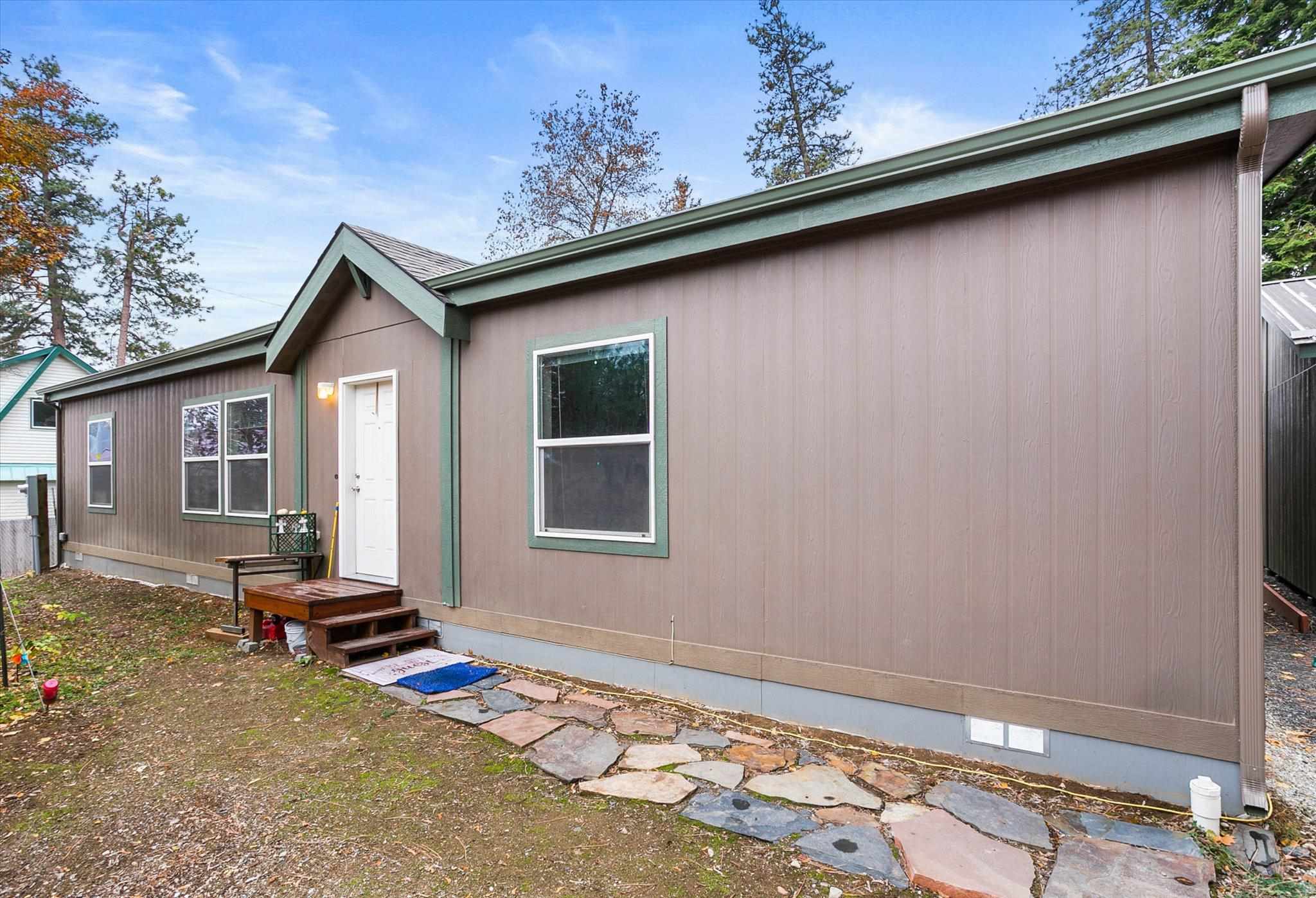 Property Photo:  40529 N Shore Dr  WA 99148 