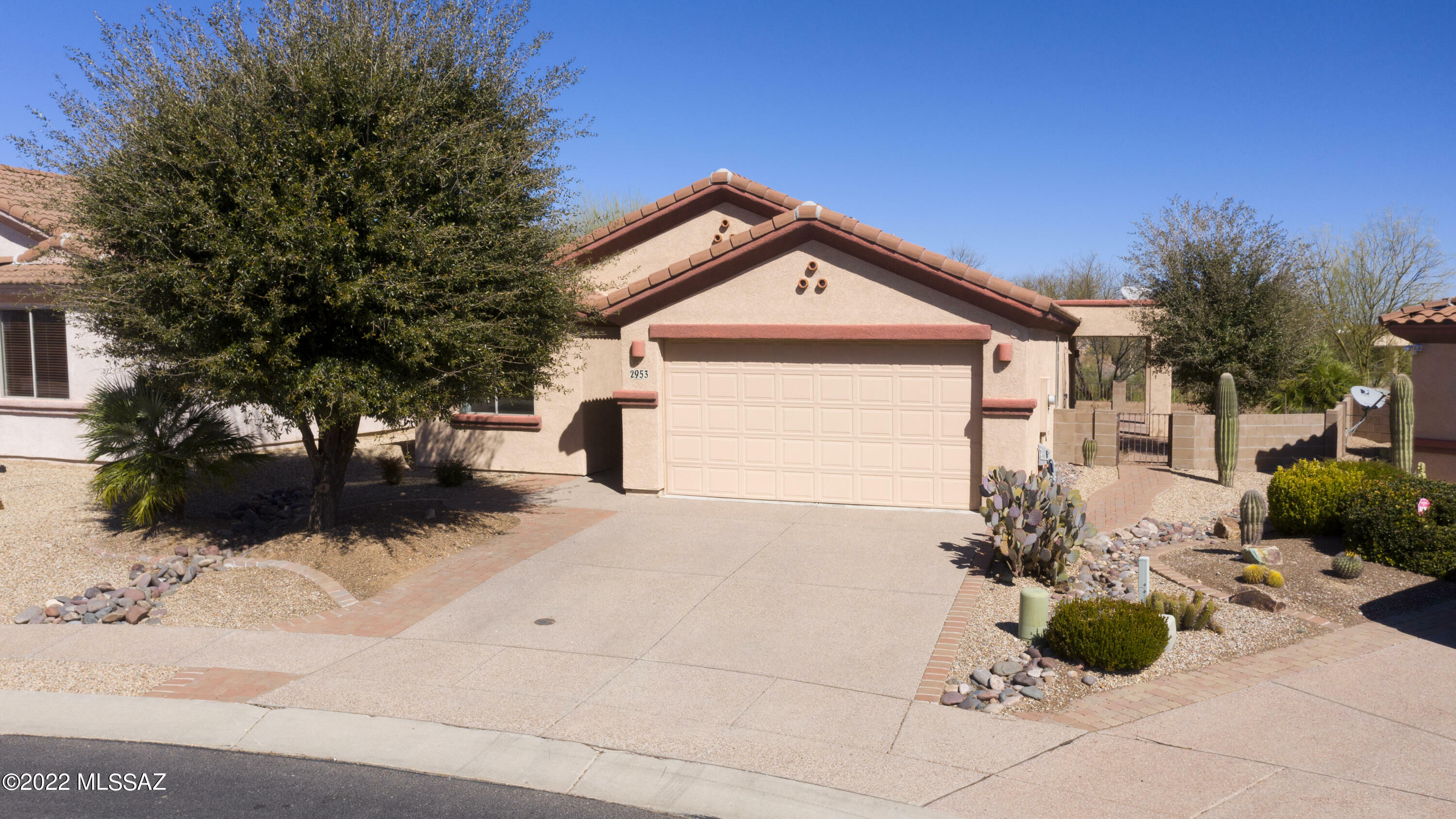 Property Photo:  2953 S Royal Aberdeen Loop  AZ 85614 