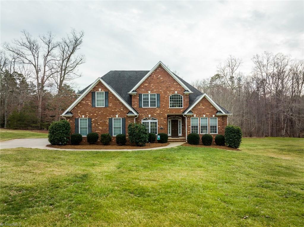 Property Photo:  2130 Jefferson Oaks Drive  NC 27045 