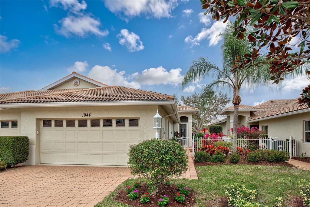 Property Photo:  1044 Topelis Drive  FL 34223 