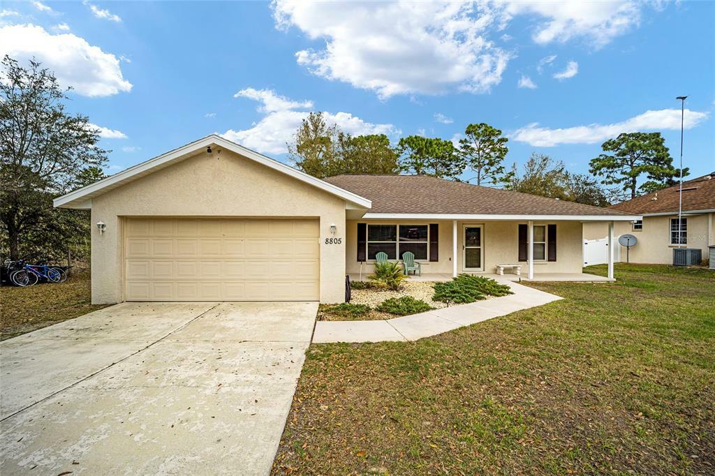 Property Photo:  8805 SE 159th Place  FL 34491 