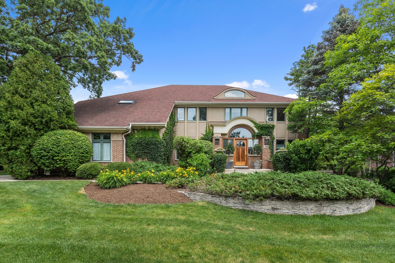 Property Photo:  2264 Regency Woods Drive  IL 60532 