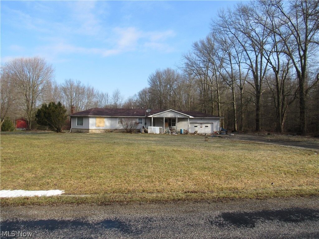 Property Photo:  3378 Nelson Mosier Road  OH 44430 