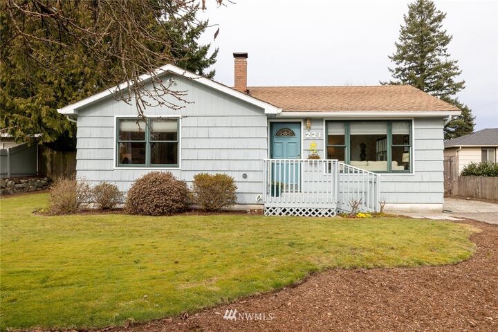221 112th Street SE  Everett WA 98208 photo