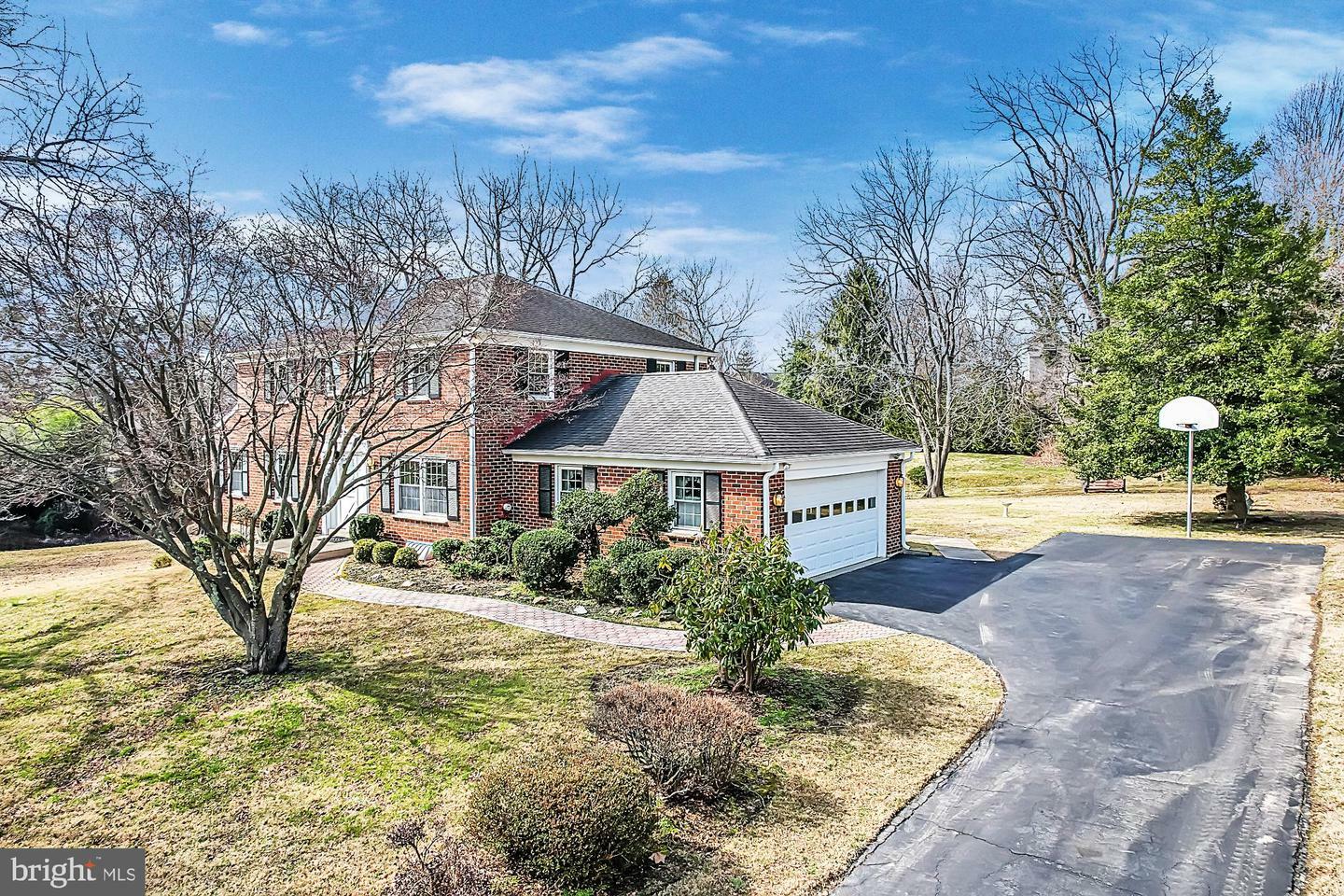 Property Photo:  19 Cedar Hollow Drive  PA 19086 