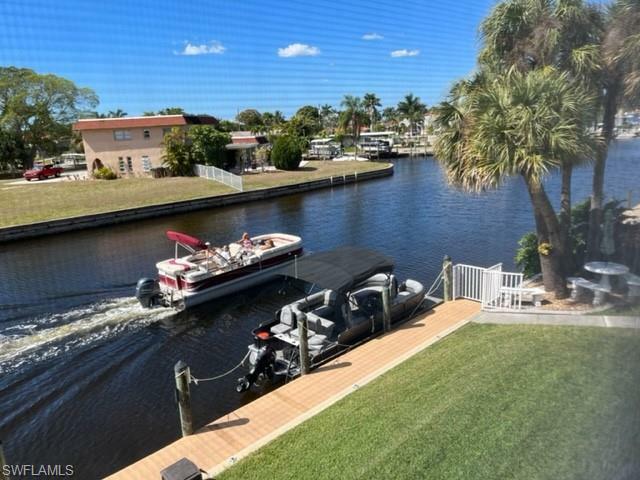 Property Photo: 708 Victoria Drive 212 FL 33904