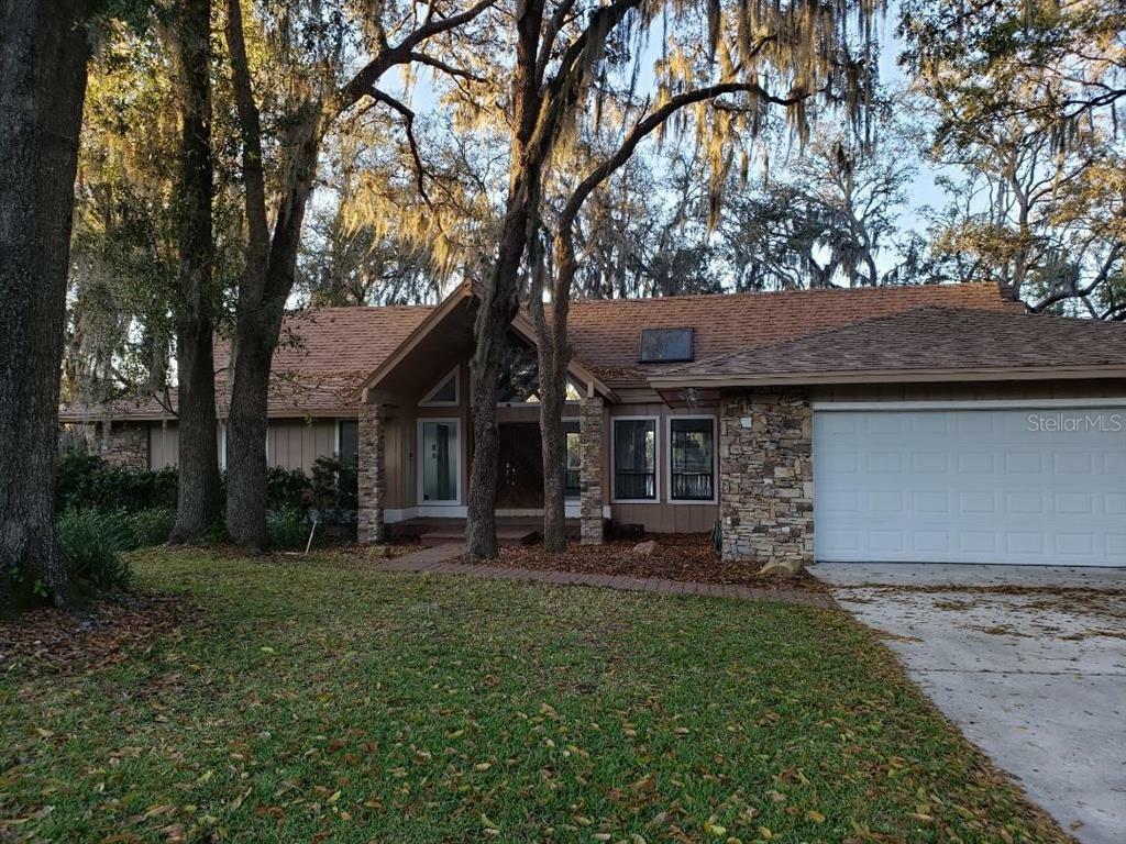 Property Photo:  1538 Grace Lake Circle  FL 32750 