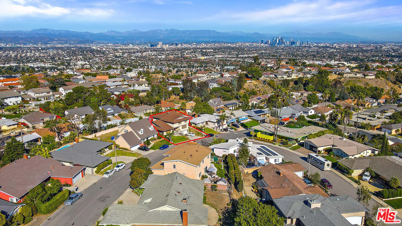 Property Photo:  4501   Don Zarembo Dr  CA 90008 