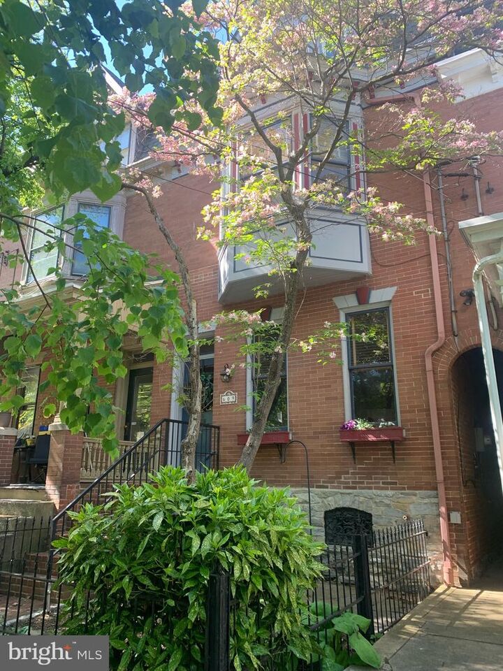 609 W Chestnut Street  Lancaster PA 17603 photo