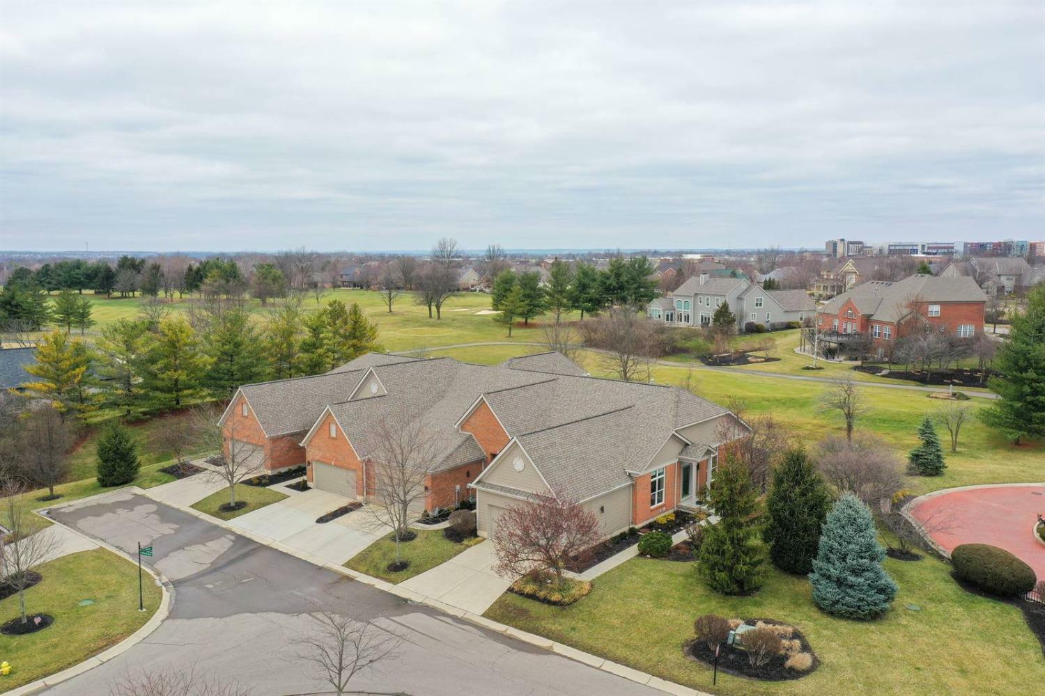 Property Photo: 7544 Bermuda Trce OH 45069