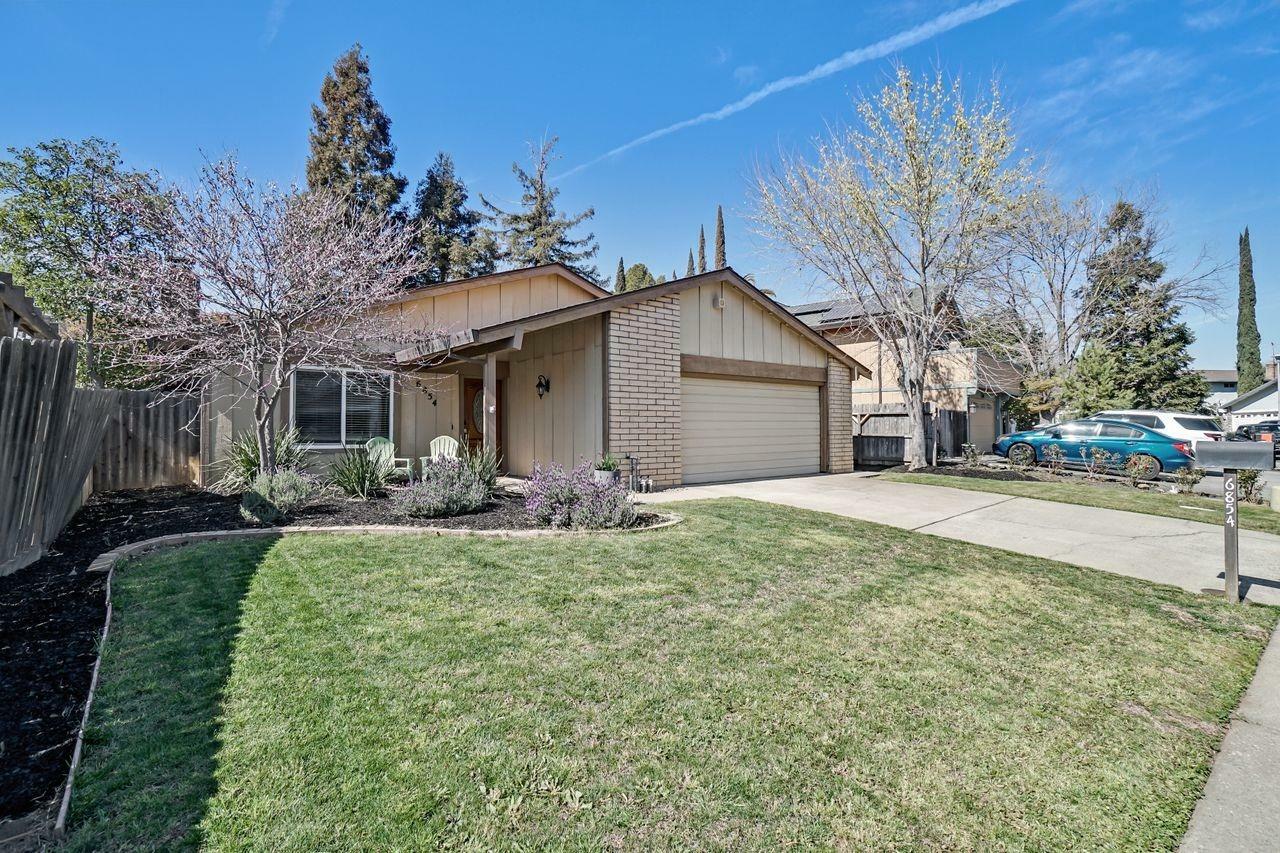 Property Photo:  6854 Sugar Maple Way  CA 95610 