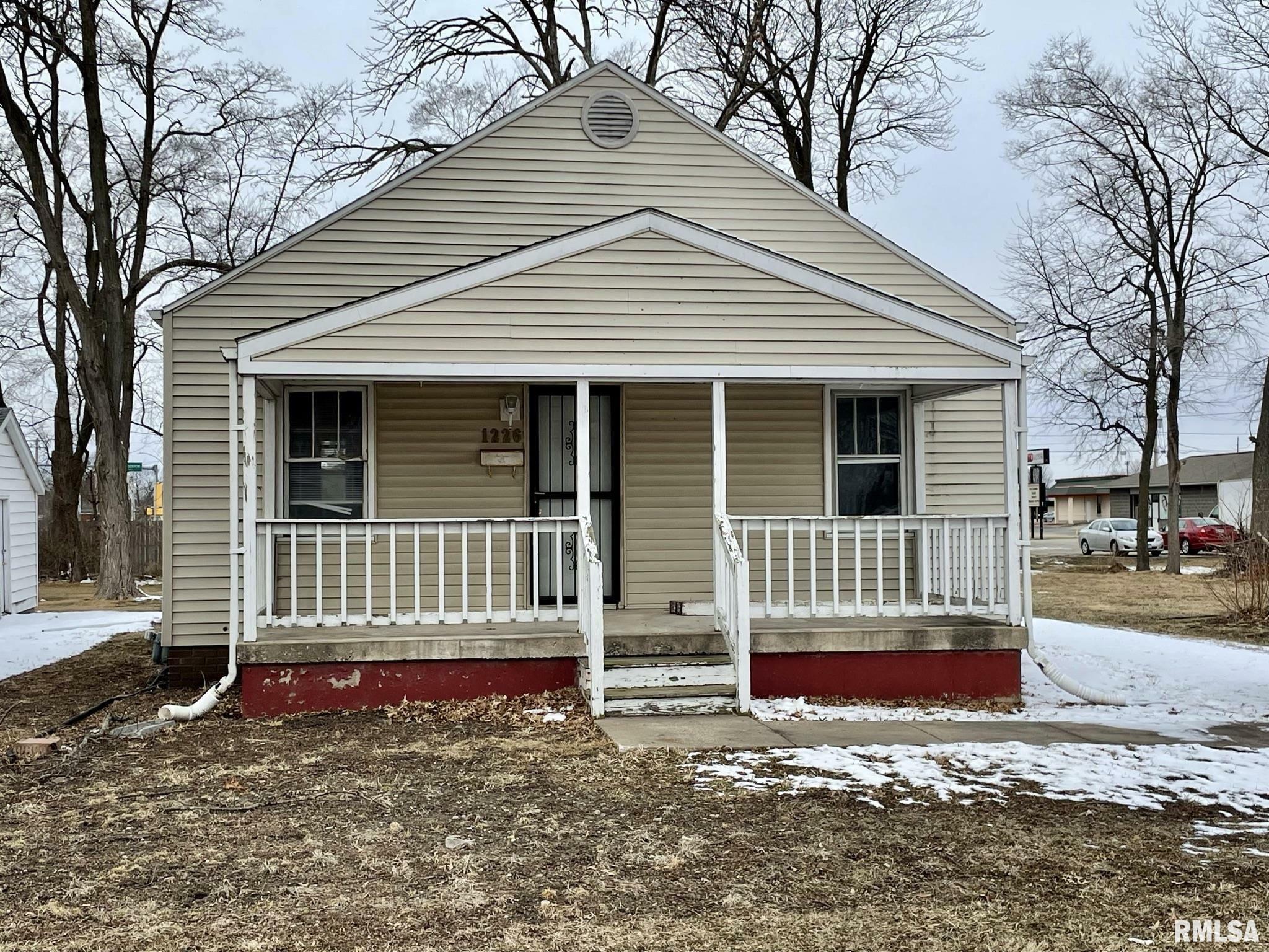 Property Photo: 1226 Monroe IL 61401