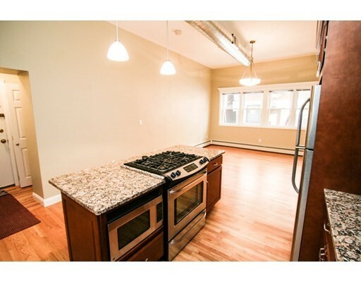 Property Photo: 84 Prince Street 1A MA 02113